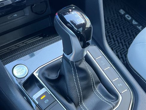 New 2026 Volkswagen Taos SE AWD/4WD image 21