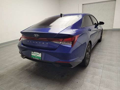 Used 2021 Hyundai Elantra SEL FWD image 7