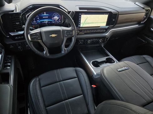 Used 2025 Chevrolet Silverado 3500 High Country w/ Technology Package image 16