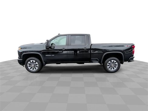 Used 2025 Chevrolet Silverado 2500 Custom w/ Custom Convenience Package image 5