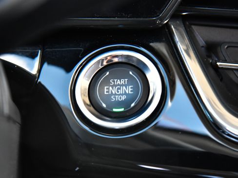 Used 2025 Chevrolet Trax ACTIV w/ Driver Confidence Package image 27