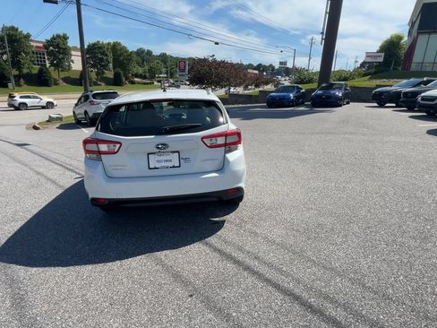 Used 2018 Subaru Impreza 2.0i AWD/4WD image 9