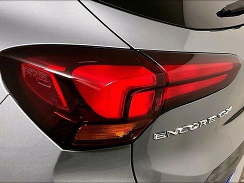 Used 2023 Buick Encore GX Select w/ Sport Touring Package image 28