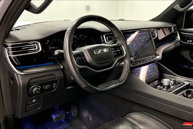 Used 2024 Jeep Grand Wagoneer Series II Obsidian w/ Quick Order Packagew 28T AWD/4WD image 16