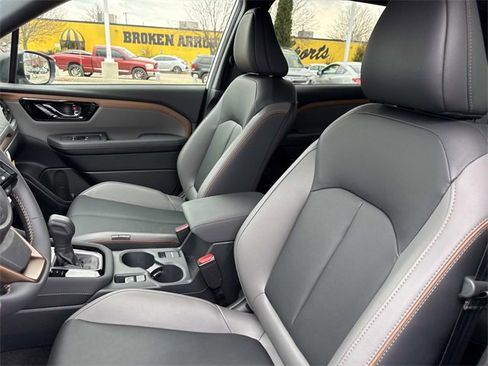 Used 2025 Subaru Forester Sport w/ Popular Package image 14