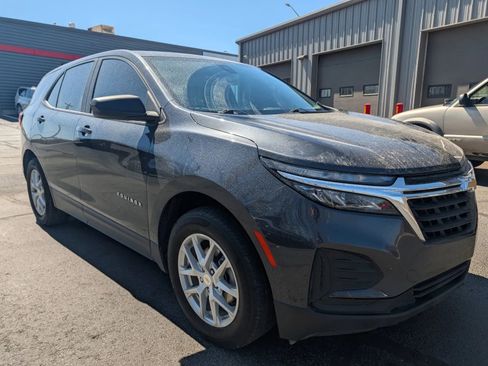 Used 2022 Chevrolet Equinox LS image 5