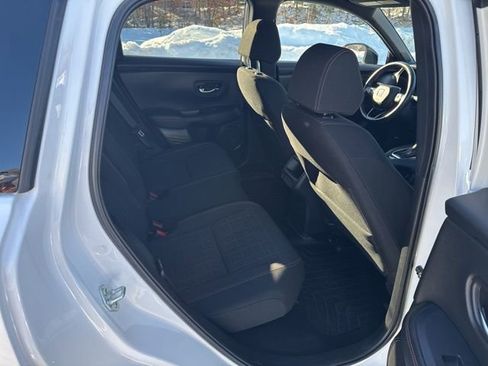 Used 2025 Honda HR-V Sport image 15
