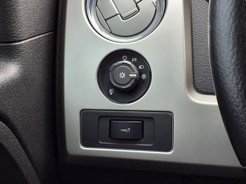 Used 2014 Ford F150 FX4 w/ Equipment Group 402A Luxury image 20