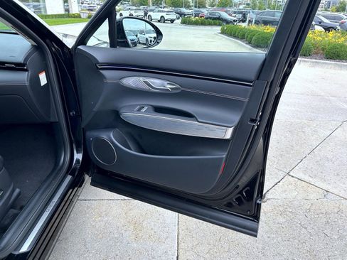 Used 2026 Genesis Electrified GV70 image 16