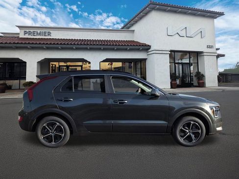 New 2026 Kia Niro LX FWD image 9