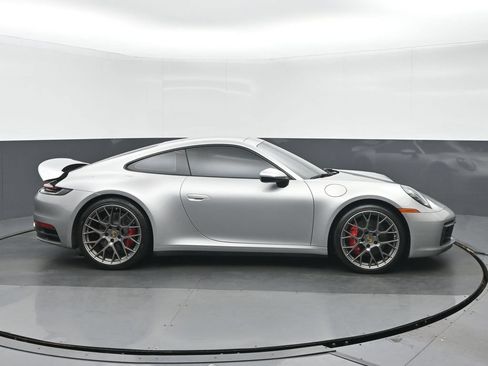 Used 2022 Porsche 911 Carrera 4S AWD/4WD image 2
