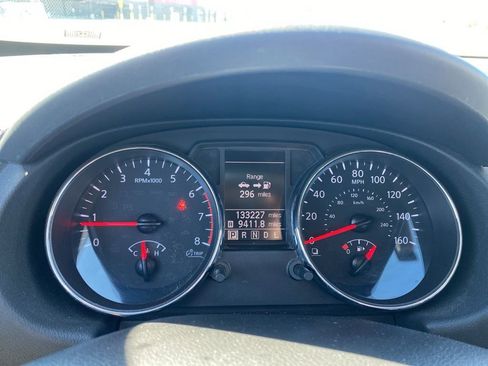 Used 2015 Nissan Rogue S w/ Convenience Package image 7