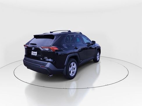 Used 2020 Toyota RAV4 XLE w/ Convenience Package AWD/4WD image 8
