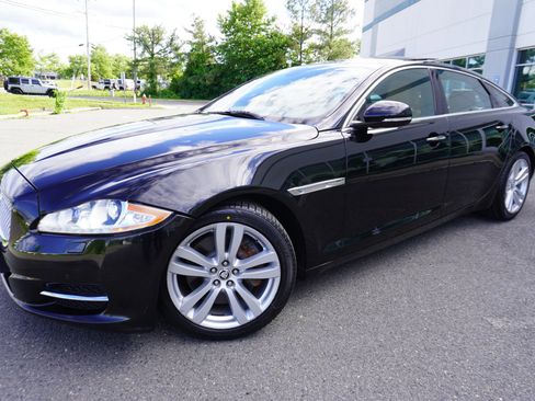 Used 2013 Jaguar XJ L Portfolio AWD/4WD image 3