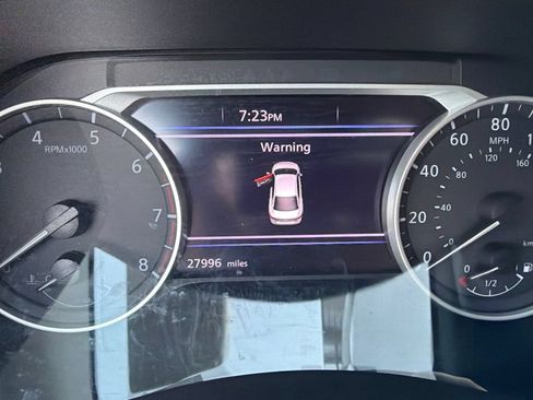 Used 2024 Nissan Sentra SV FWD image 7
