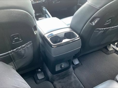 Used 2020 Kia Telluride S w/ S 8 Passenger Seating Package FWD image 10