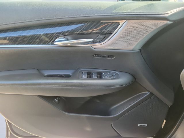 Used 2023 Cadillac XT6 Premium Luxury w/ Technology Package FWD image 28