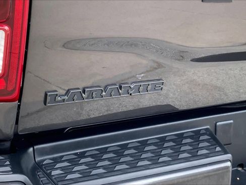 Used 2025 RAM 2500 Laramie AWD/4WD image 10