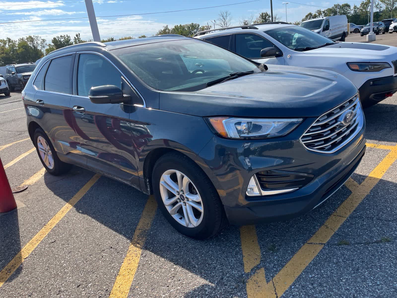 Used 2019 Ford Edge SEL w/ Equipment Group 201A AWD/4WD image 18