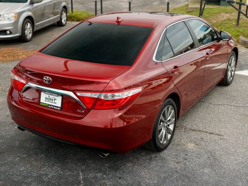Used 2017 Toyota Camry XLE w/ Advanced Technology Package FWD image 15