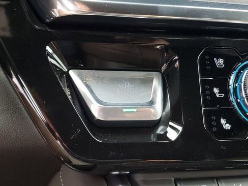 New 2026 GMC Sierra 3500 Denali w/ Denali Reserve Package AWD/4WD image 26