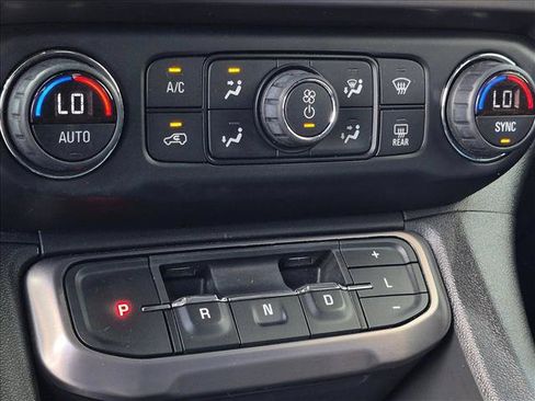 Used 2021 GMC Acadia AT4 w/ LPO, Floor Liner Package AWD/4WD image 14
