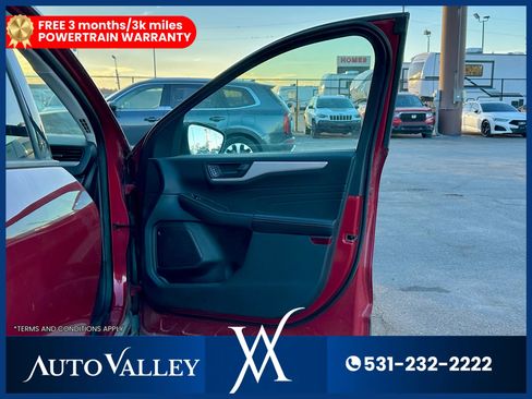 Used 2022 Ford Escape SE w/ Convenience Package image 16