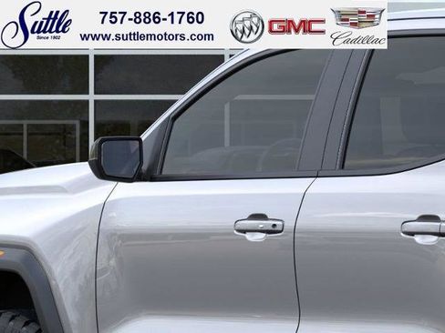 New 2026 GMC Canyon Elevation image 12