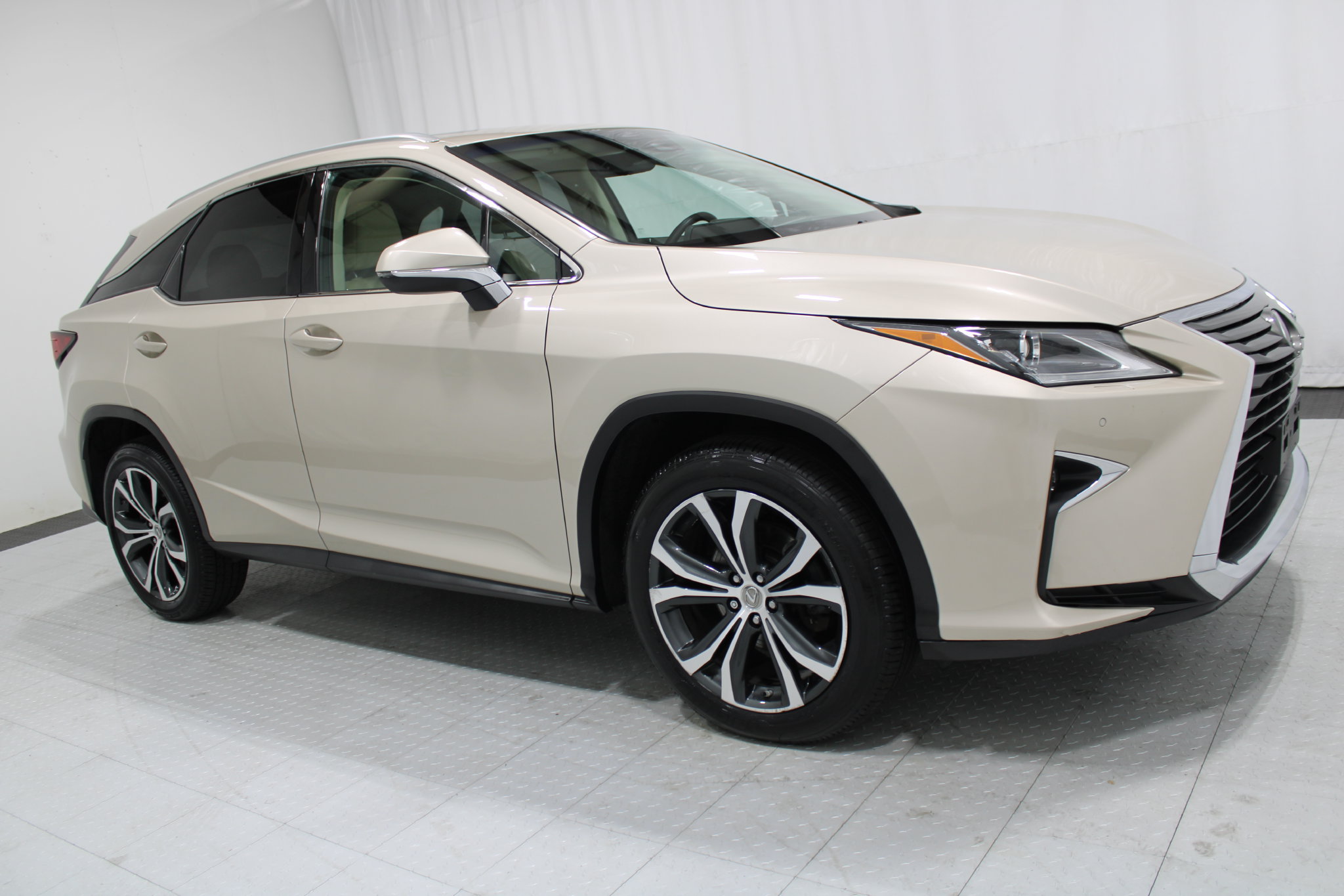Used 2017 Lexus RX 350 AWD w/ Premium Package image 4
