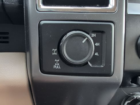 Used 2015 Ford F150 XLT w/ Equipment Group 302A Luxury AWD/4WD image 15
