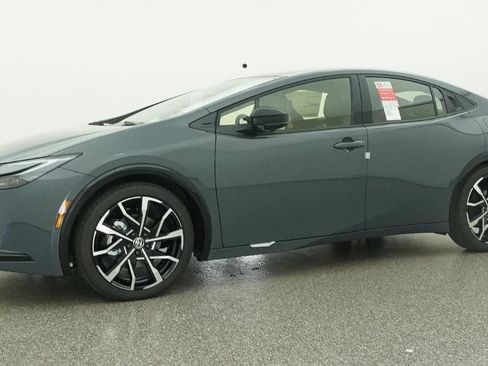 New 2026 Toyota Prius Plug-In Hybrid image 18