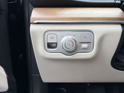 Certified 2024 Mercedes-Benz GLE 350 4MATIC image 17