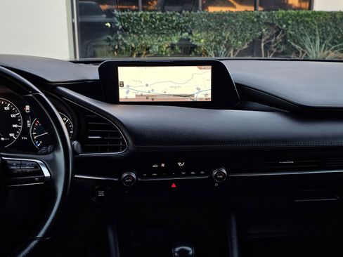 Used 2024 MAZDA MAZDA3 s image 23