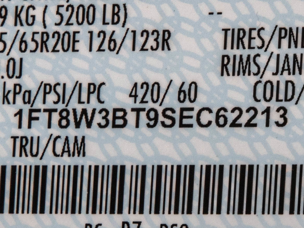 Used 2025 Ford F350 Platinum AWD/4WD image 26