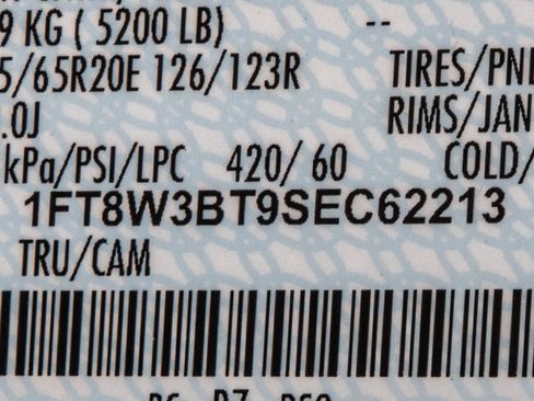 Used 2025 Ford F350 Platinum AWD/4WD image 26
