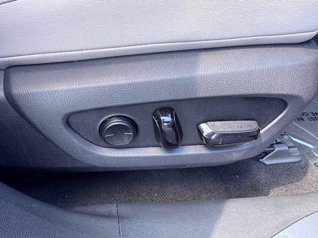 Used 2023 Lexus RX 350 Premium w/ Accessory Package (Z1) FWD image 28