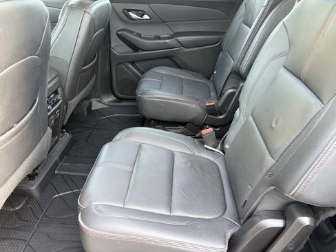 Used 2022 Chevrolet Traverse RS AWD/4WD image 9
