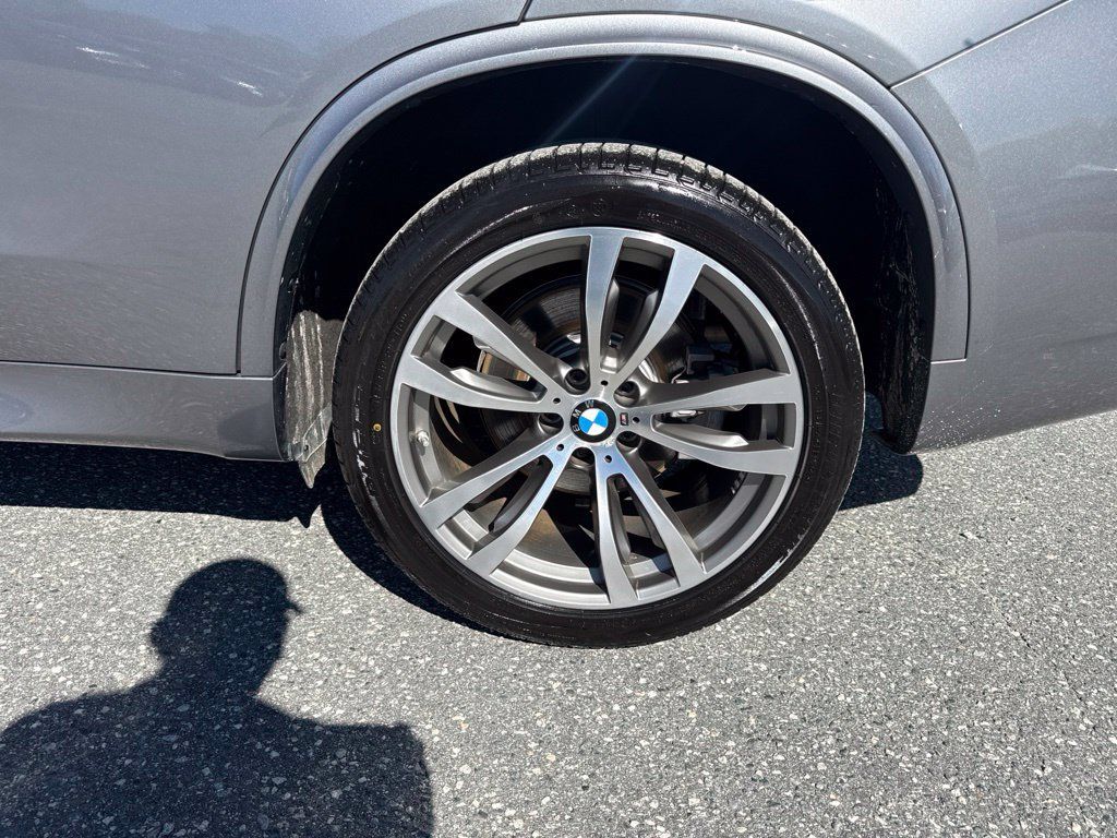 Used 2014 BMW X5 xDrive50i AWD/4WD image 28
