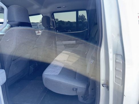 Used 2024 Ford F250 XLT AWD/4WD image 12