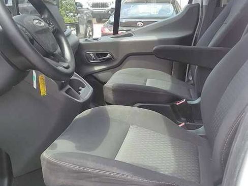 Used 2023 Ford Transit 350 XLT RWD image 3