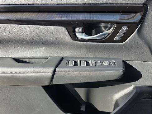 Used 2025 Honda CR-V EX-L image 16