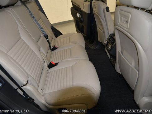 Used 2022 Land Rover Discovery S image 23