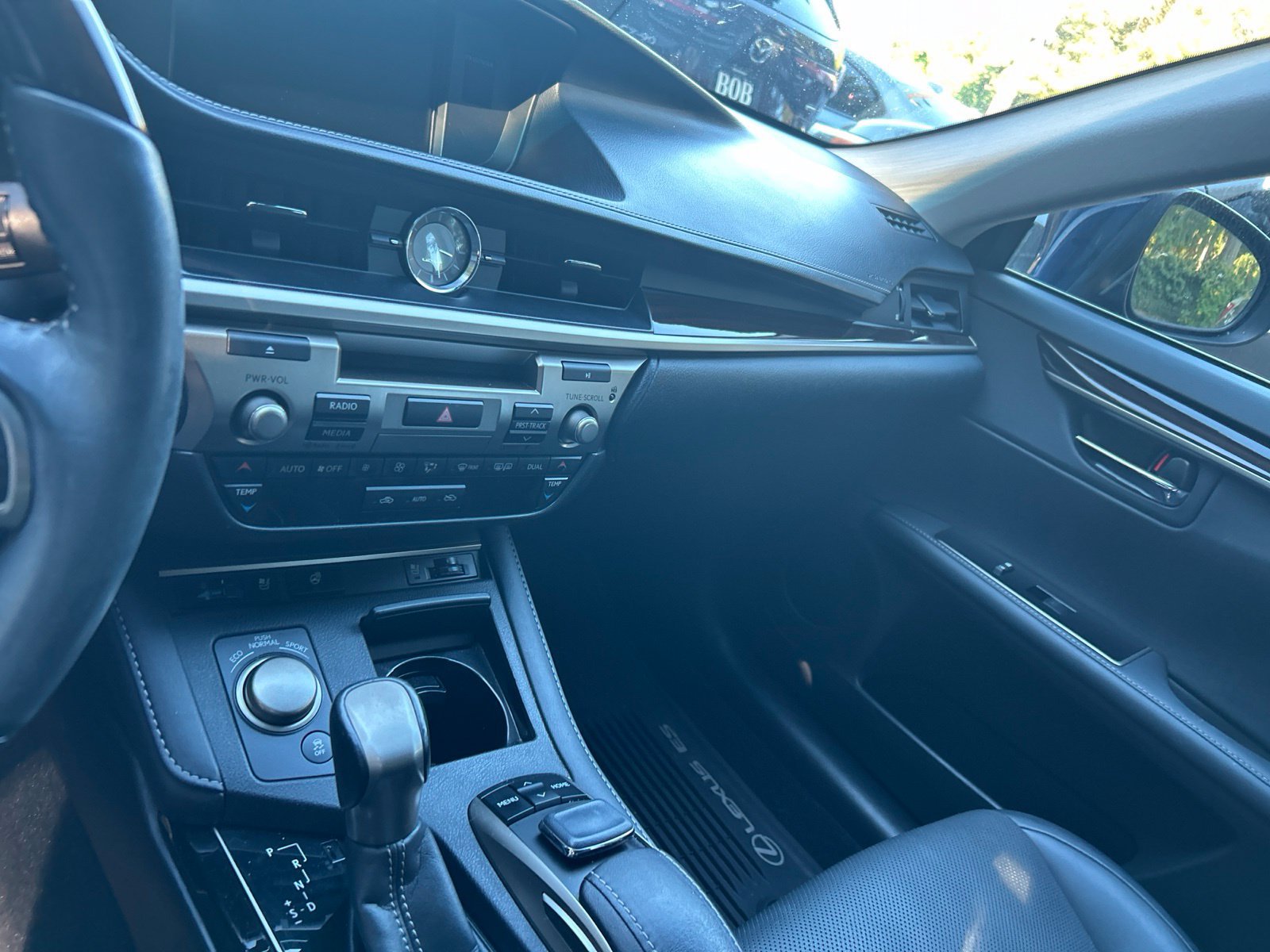 Used 2016 Lexus ES 350 w/ Navigation System Package FWD image 11