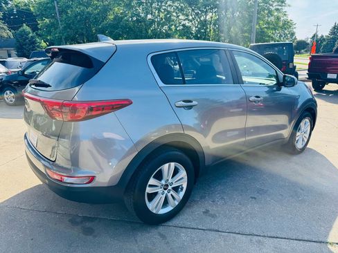 Used 2017 Kia Sportage LX AWD/4WD image 3