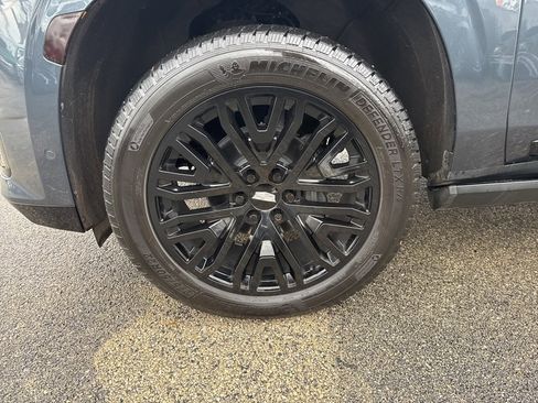 Used 2021 Cadillac Escalade Sport w/ Driver Assist Tech Package image 12