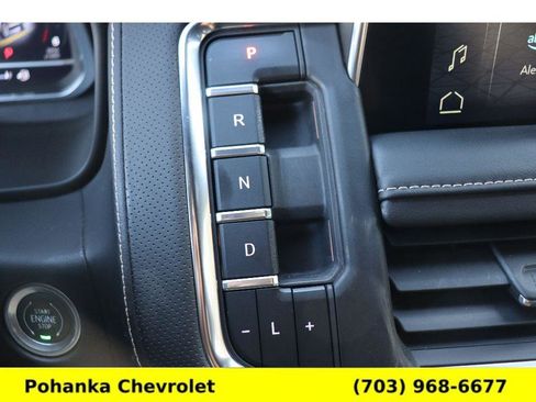 Certified 2023 GMC Yukon SLT w/ SLT Luxury Package image 14