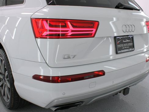 Used 2017 Audi Q7 3.0T Prestige w/ Prestige Package image 24