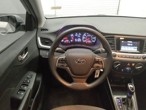 Used 2020 Hyundai Accent SE FWD image 22