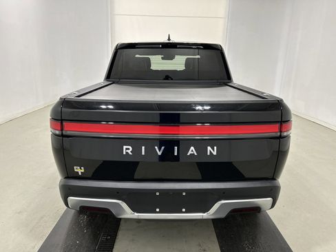 Used 2024 Rivian R1T Adventure AWD/4WD image 4