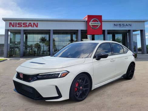 Used 2025 Honda Civic Type R image 4